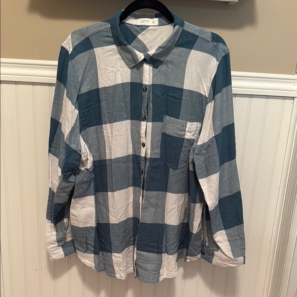Maurices White and Green Button Down Shirt